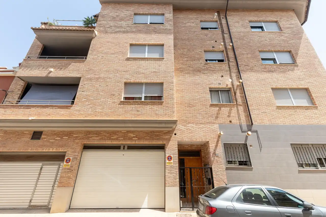 Vista exterior de Piso en venta en Catarroja
