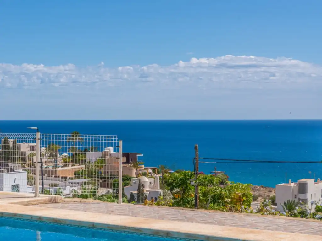 Houses for sale in Avenida Europa, Poble Nou - Montiboli