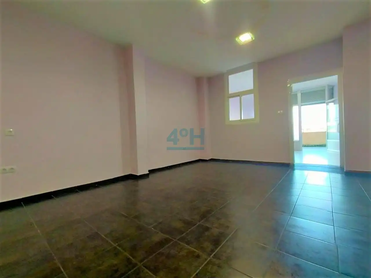 Commercial properties for rent in Ourense Capital 