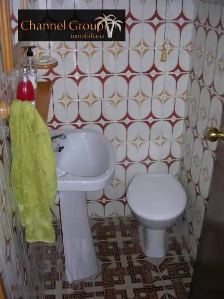 Baño de Piso de alquiler en Elche / Elx con Terraza, Trastero y Amueblado