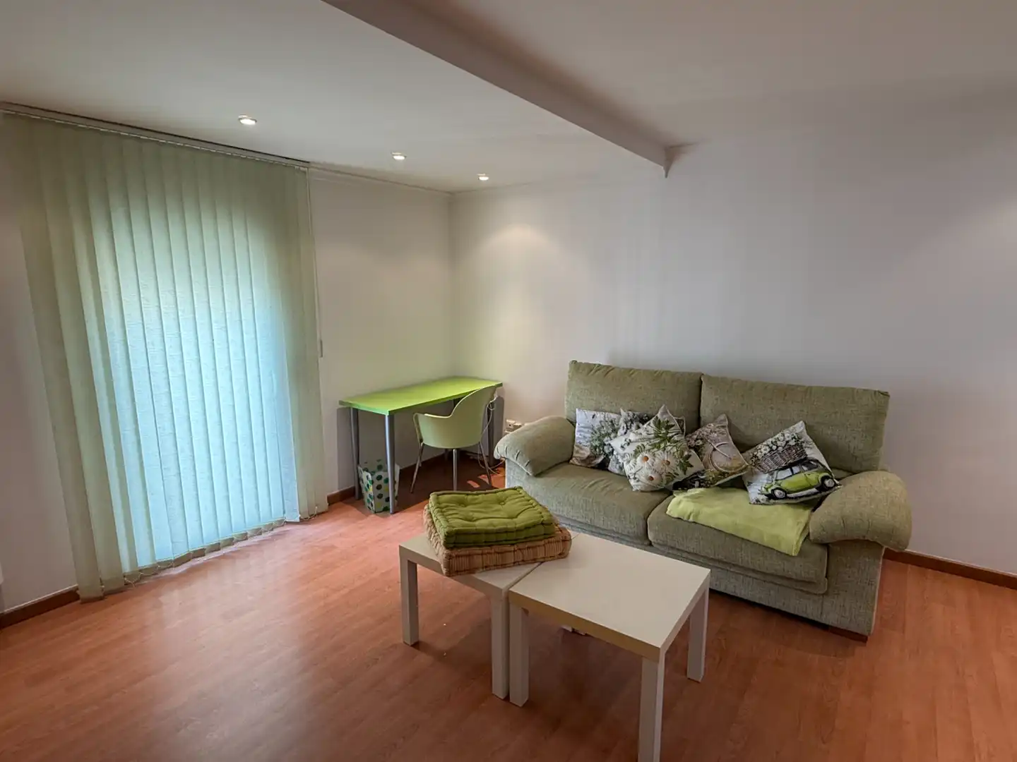 Sala d'estar de Apartament en venda en Tarragona amb Aire condicionat, Calefacció i Parquet