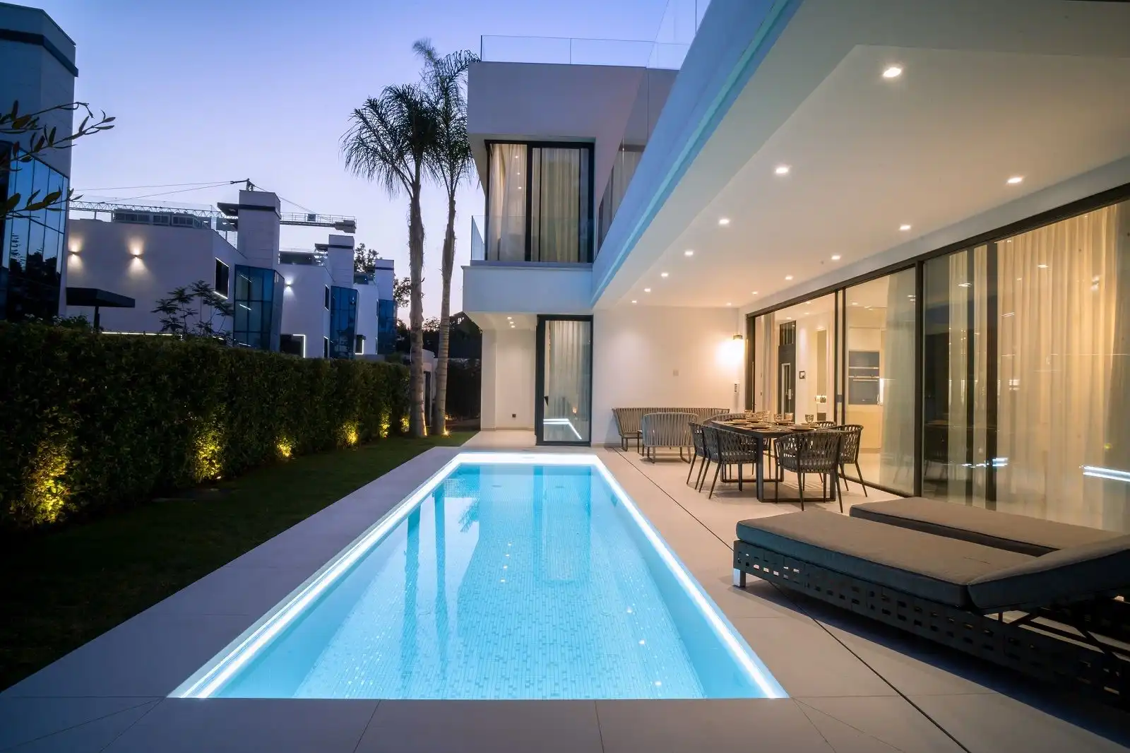 Piscina de Casa o chalet en venta en Marbella con Aire acondicionado, Calefacción y Jardín privado