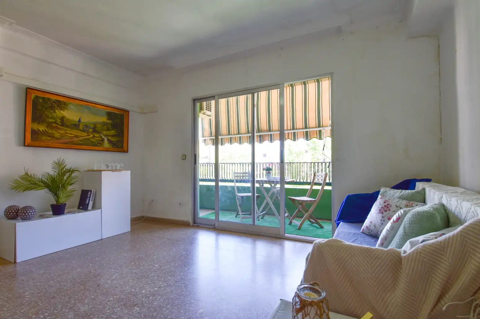 Living room of Flat for sale in Massamagrell  with Air Conditioner and Balcony