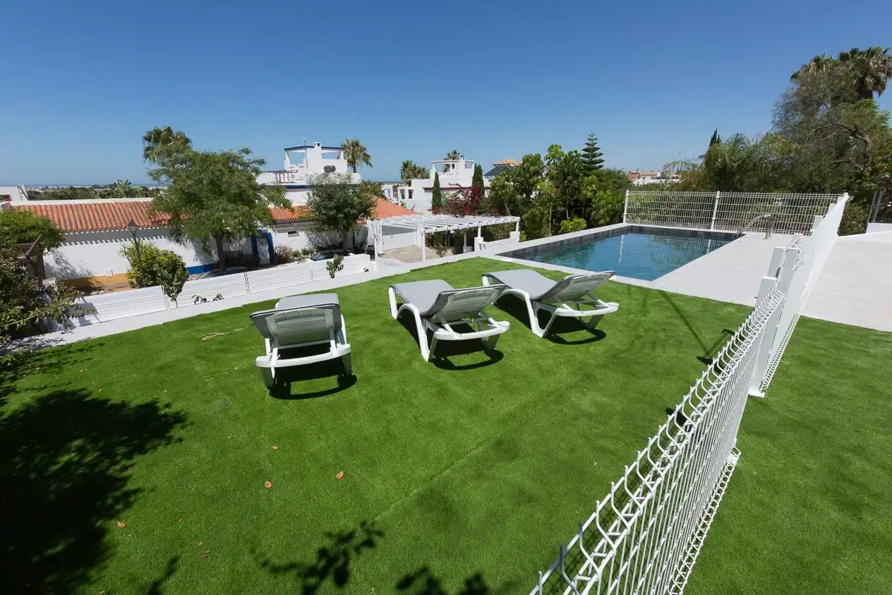 Piscina de Casa o chalet de alquiler en Sanlúcar de Barrameda con Aire acondicionado, Jardín privado y Terraza