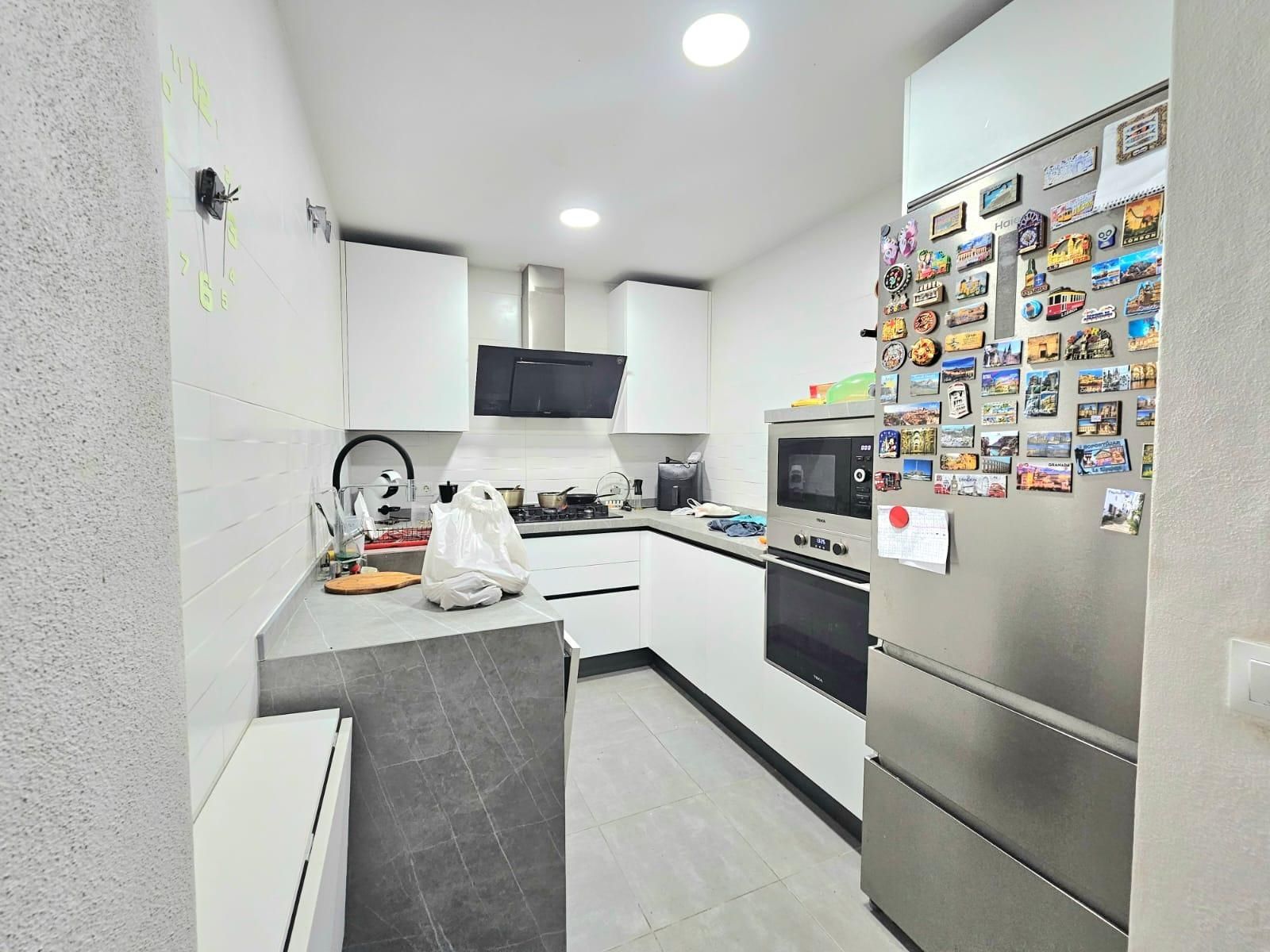 Kitchen of Planta baja for sale in  Cádiz Capital