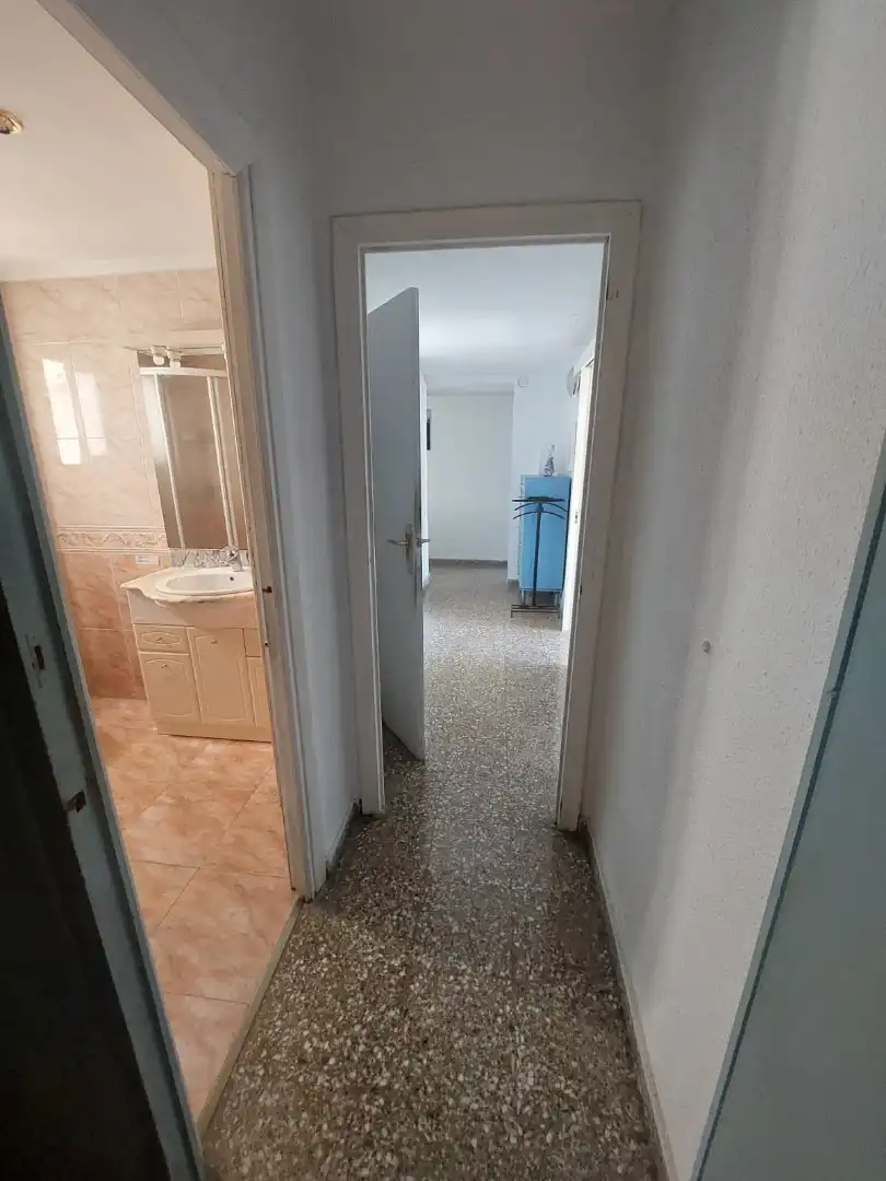 Flat for sale in Valencia  with Air Conditioner, Terrace and Furnished