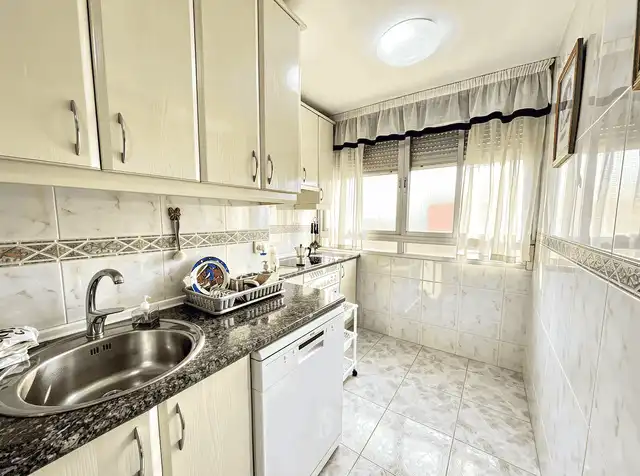 Kitchen of Flat for sale in Fuenlabrada  with Air Conditioner and Heating