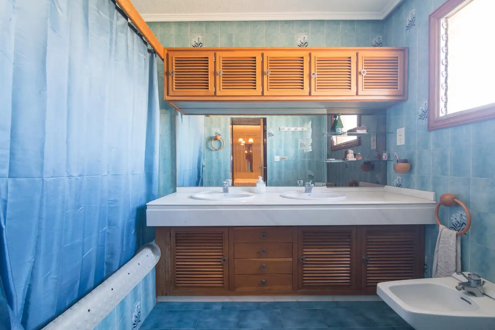 Bathroom of Houses for sale in Elche / Elx  with Private garden, Storage room and Swimming Pool