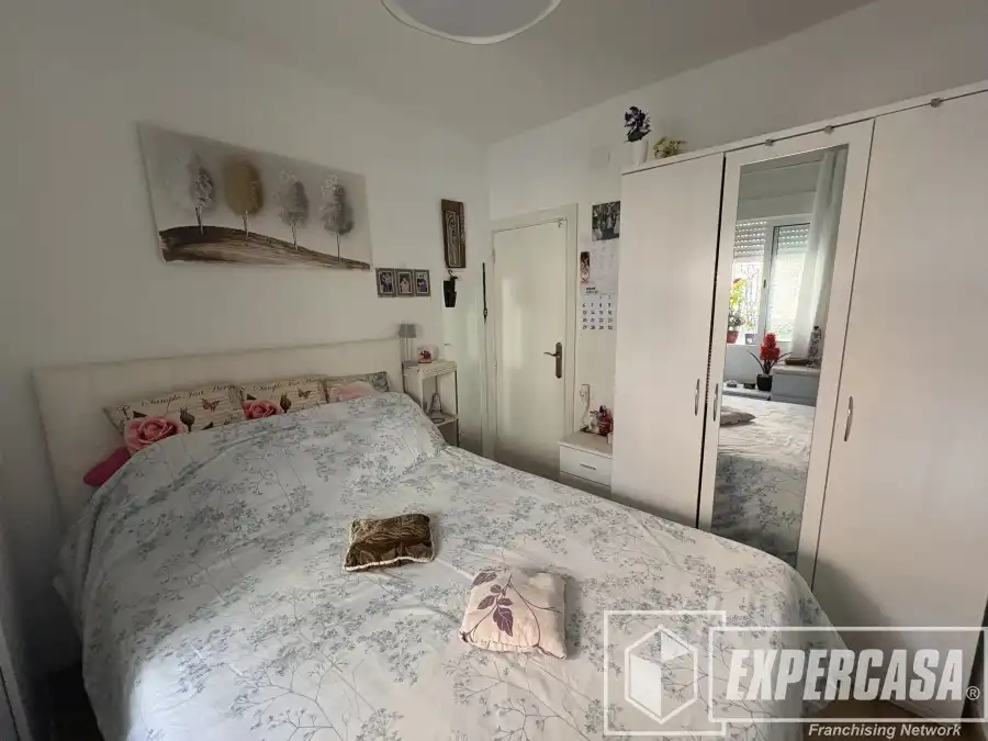 Habitación de Piso en venta en Castellón de la Plana / Castelló de la Plana con Aire acondicionado, Parquet y Terraza