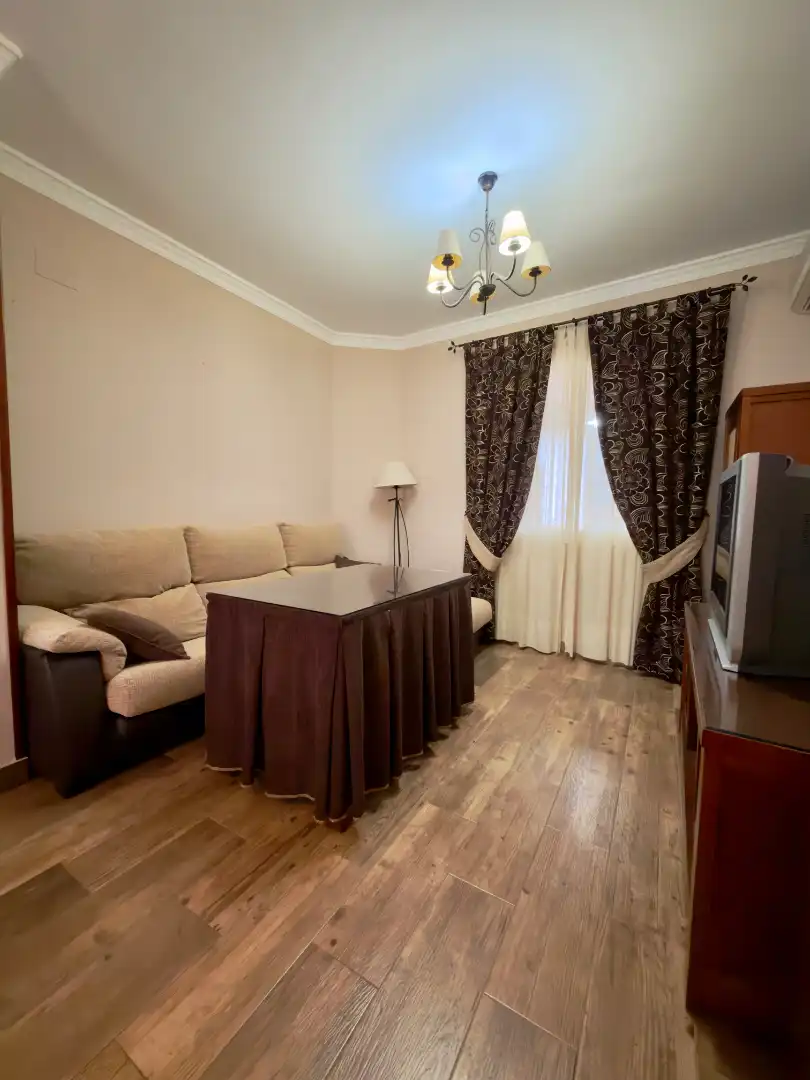 Sala de estar de Casa adosada en venta en Bornos con Aire acondicionado, Terraza y Amueblado