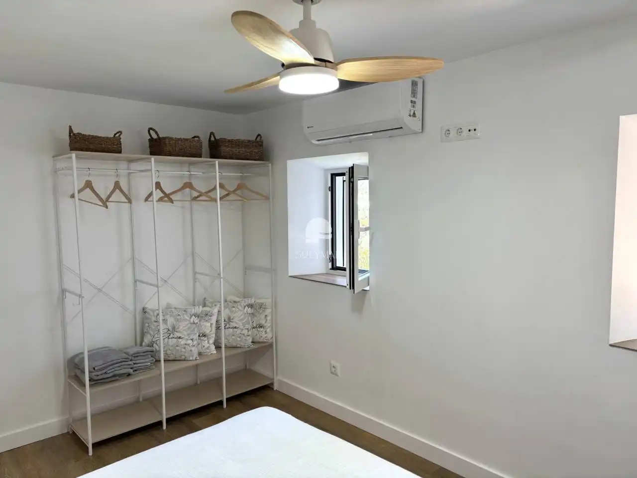 Schlafzimmer von Haus oder Chalet zur Miete in Canillas de Aceituno mit Klimaanlage, Privatgarten und Terrasse