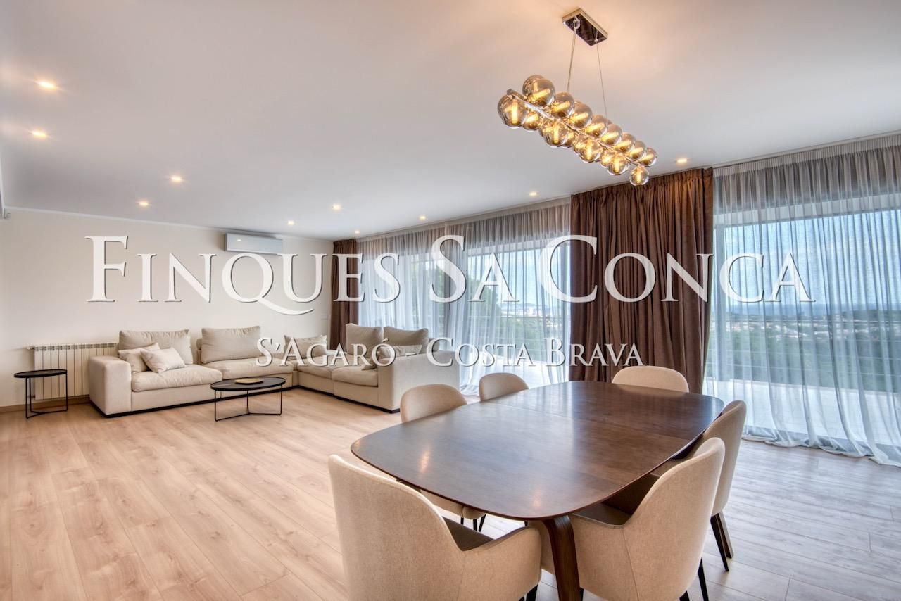 Living room of House or chalet for sale in Sant Feliu de Guíxols  with Air Conditioner, Heating and Parquet flooring
