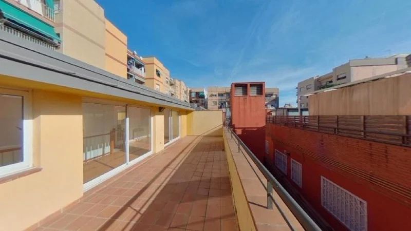 Vista exterior de Casa adosada en venda en Sant Boi de Llobregat