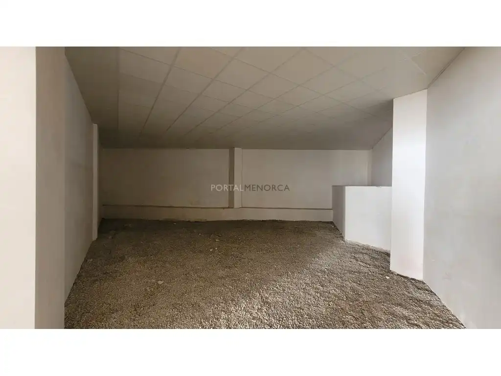 Commercial properties for sale in Maó - Mahón