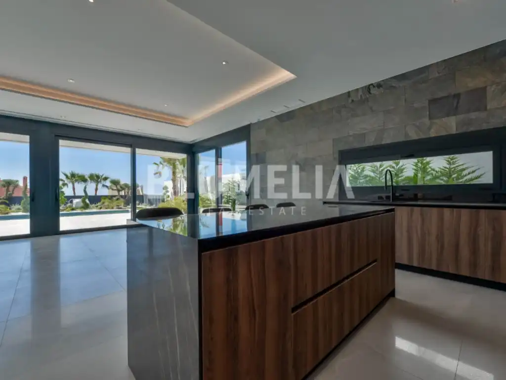 Casa amb terrassa en venda a Golf Bahía, imagen 41