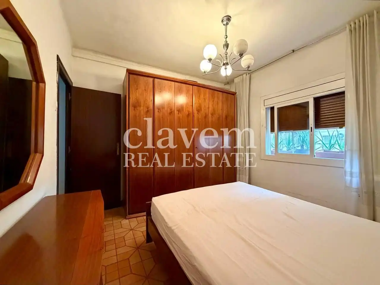 Habitación de Planta baja en venta en Nou Barris