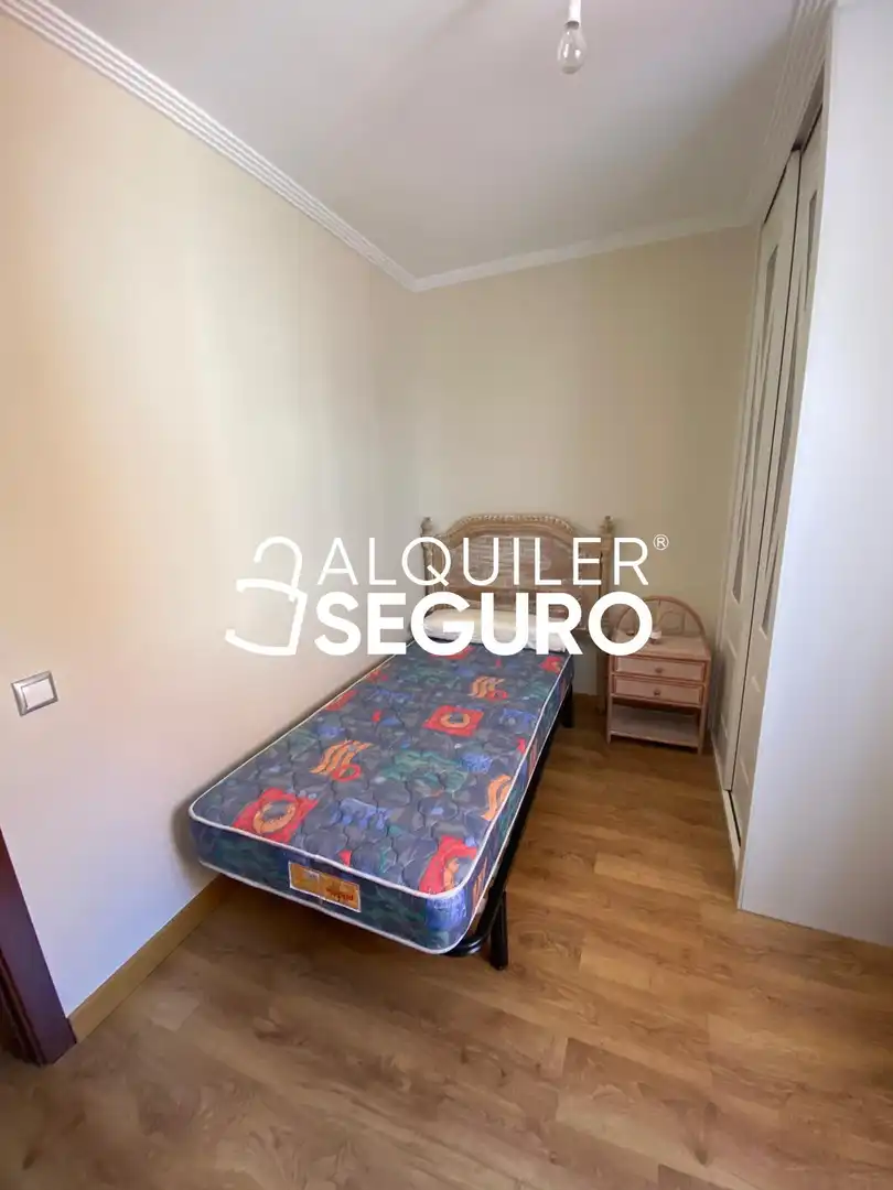 Bedroom of Flat for rent in Guadalajara  with Air Conditioner, Heating and Terrace