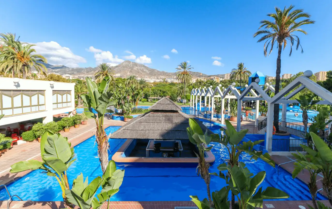Vivienda con piscina en venta en Avenida del Parque 1, imagen 3