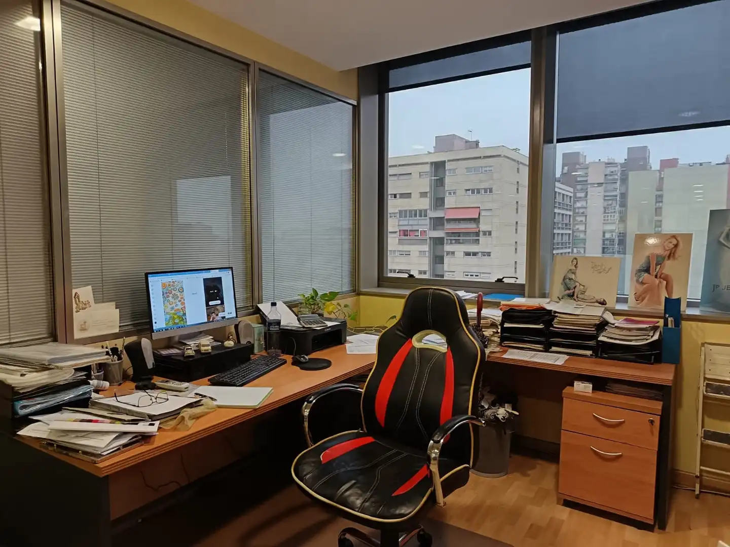 Oficina en venda en Barcelona amb Moblat