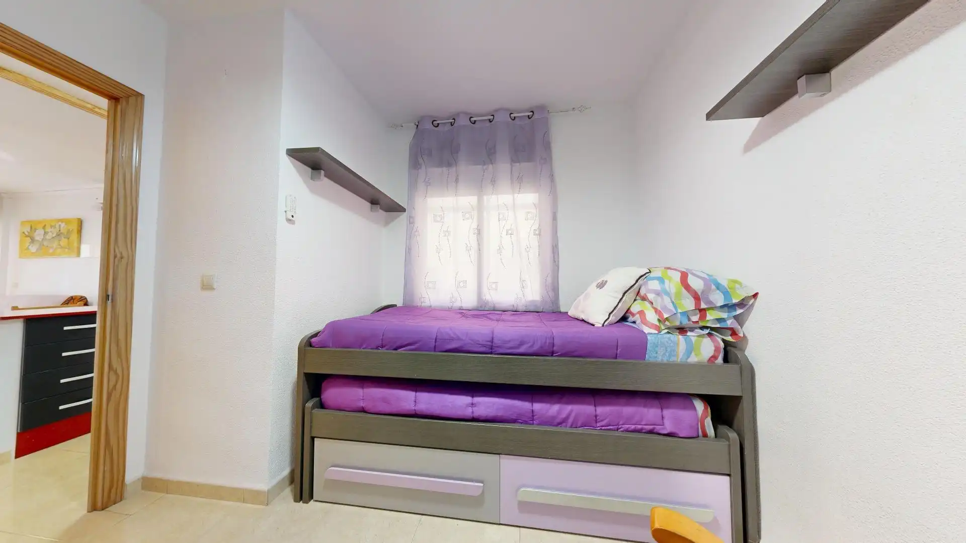 Habitación de Apartamento de alquiler en Torrevieja con Aire acondicionado, Amueblado y Balcón
