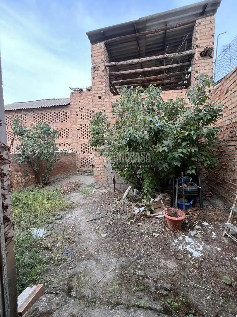 Industrial land for sale in Alhendín