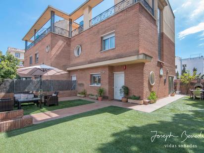 Exterior view of House or chalet for sale in Castelldefels  with Air Conditioner, Heating and Private garden