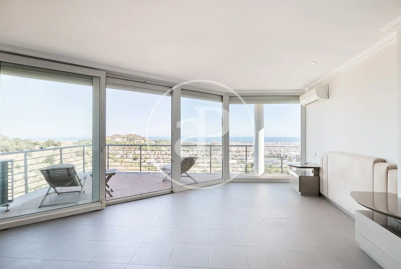 Exterior view of Houses for sale in Barcelona  with Air Conditioner, Heating and Terrace