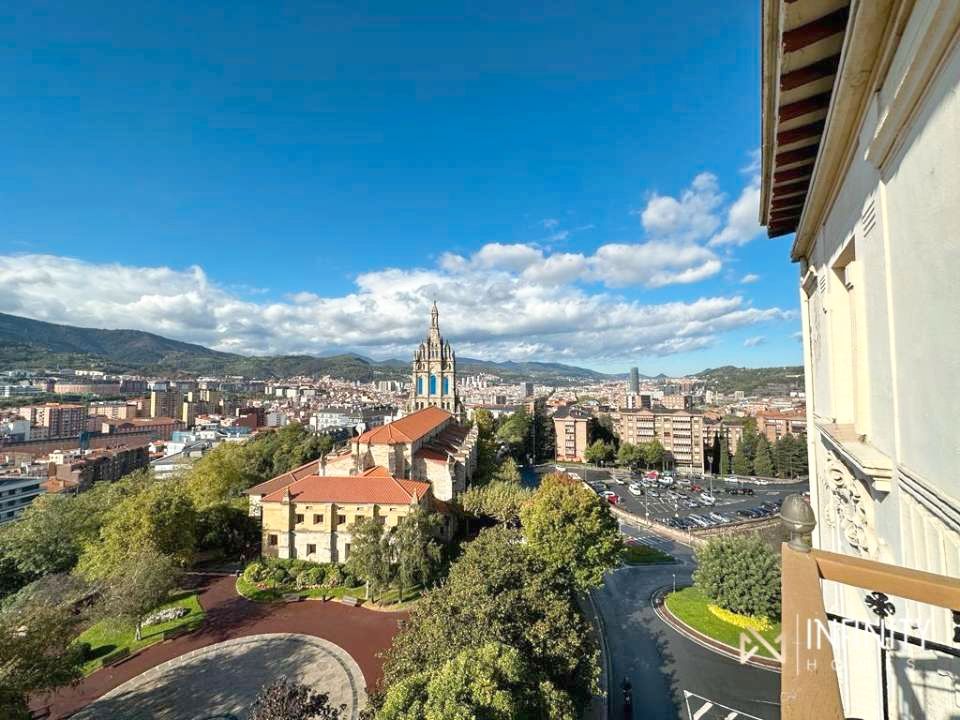 Exterior view of Duplex for sale in Bilbao   with Air Conditioner, Heating and Terrace