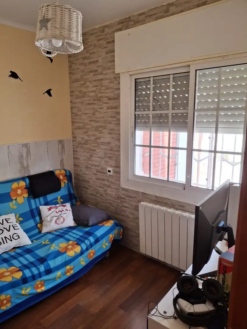 Habitación de Casa adosada en venta en Castelldefels con Aire acondicionado, Calefacción y Terraza