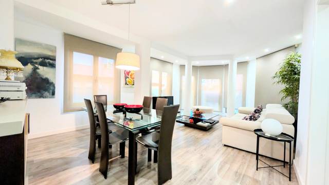 Piso en Venta en Reina Victoria - Miguel Hernández