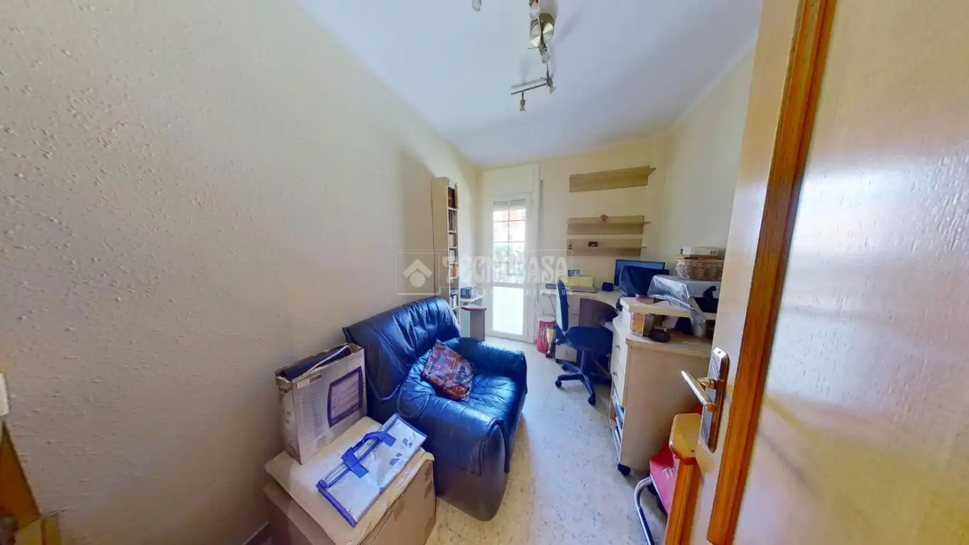 Wohnung zum Verkauf in Sabadell mit Balkon