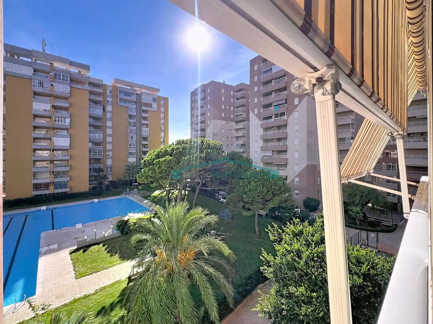 Vista exterior de Pis en venda en Canet d'En Berenguer amb Jardí privat, Terrassa i Balcó
