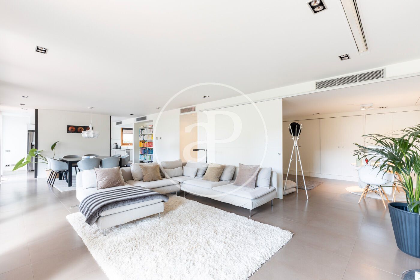 Living room of House or chalet for sale in Sant Cugat del Vallès  with Air Conditioner, Heating and Private garden