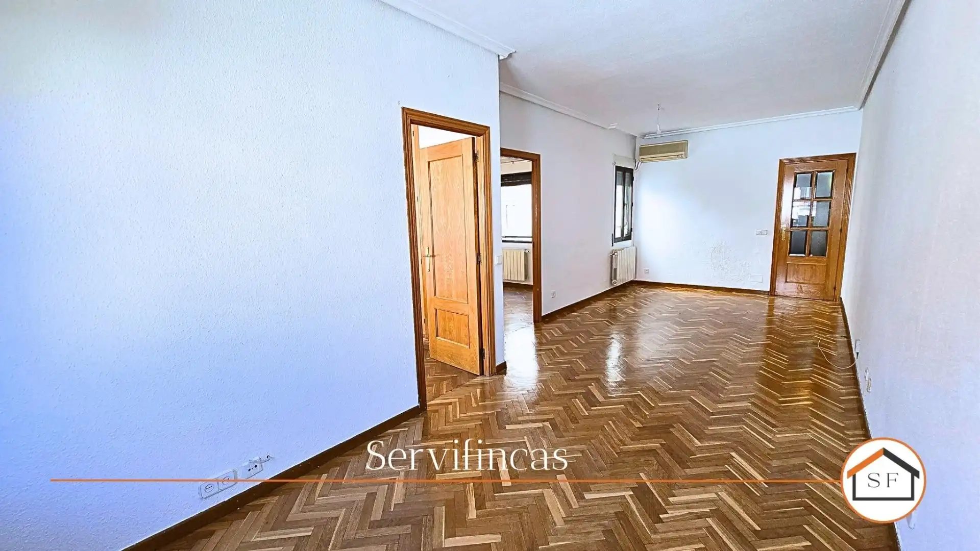 Wohnzimmer von Wohnung zur Miete in Madrid mit Heizung und Parkett