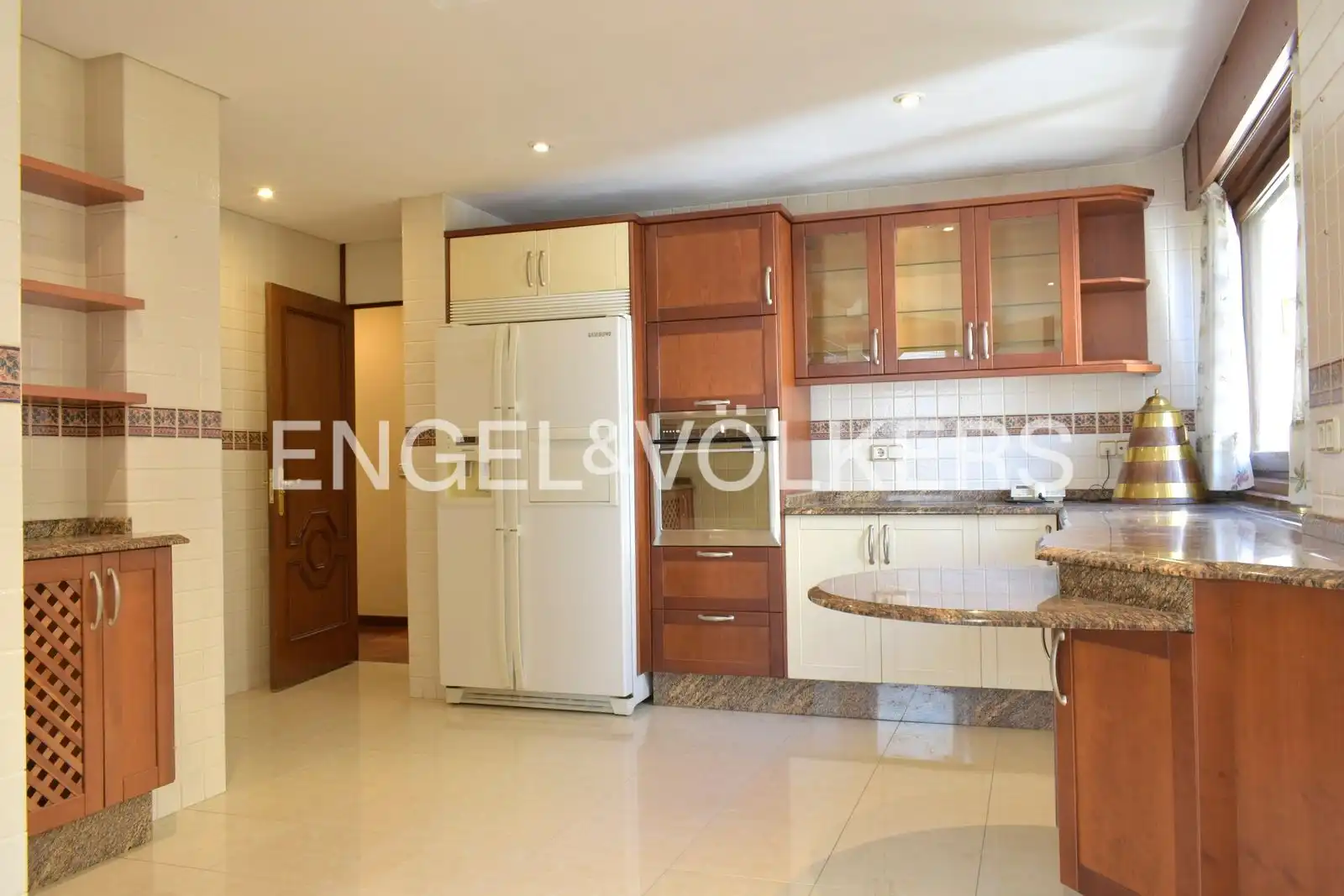 Cocina de Piso de alquiler en Vigo  con Calefacción y Terraza