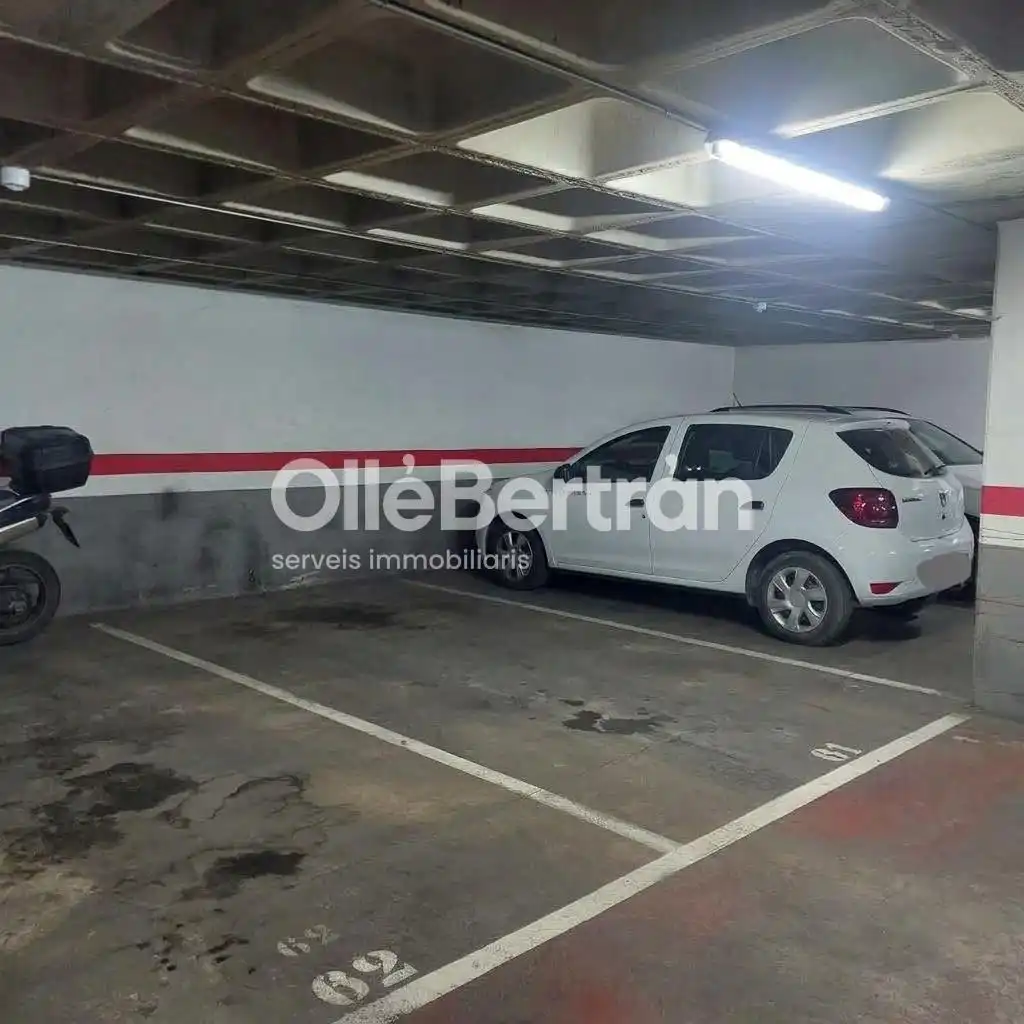 Parking de Garaje de alquiler en Centre - Sant Josep - Sanfeliu