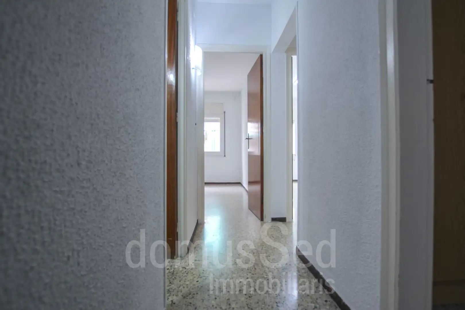 Piso en venta en Premià de Mar con Terraza, Horno y Alarma