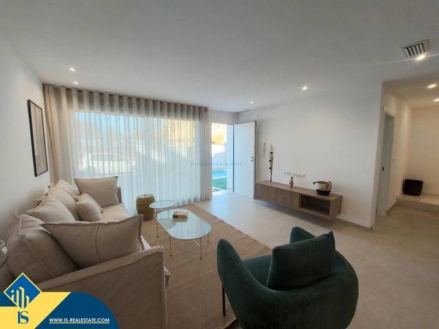 Casa-chalet en Venta en Los Peñascos - El Salero - Los Imbernones