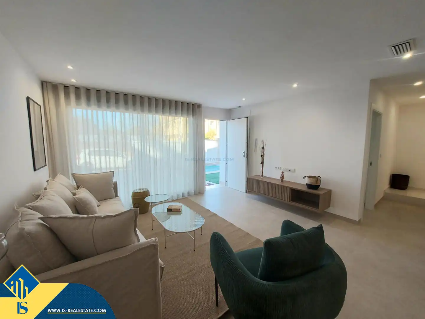 Casa con piscina in vendita a Los Peñascos - El Salero - Los Imbernones