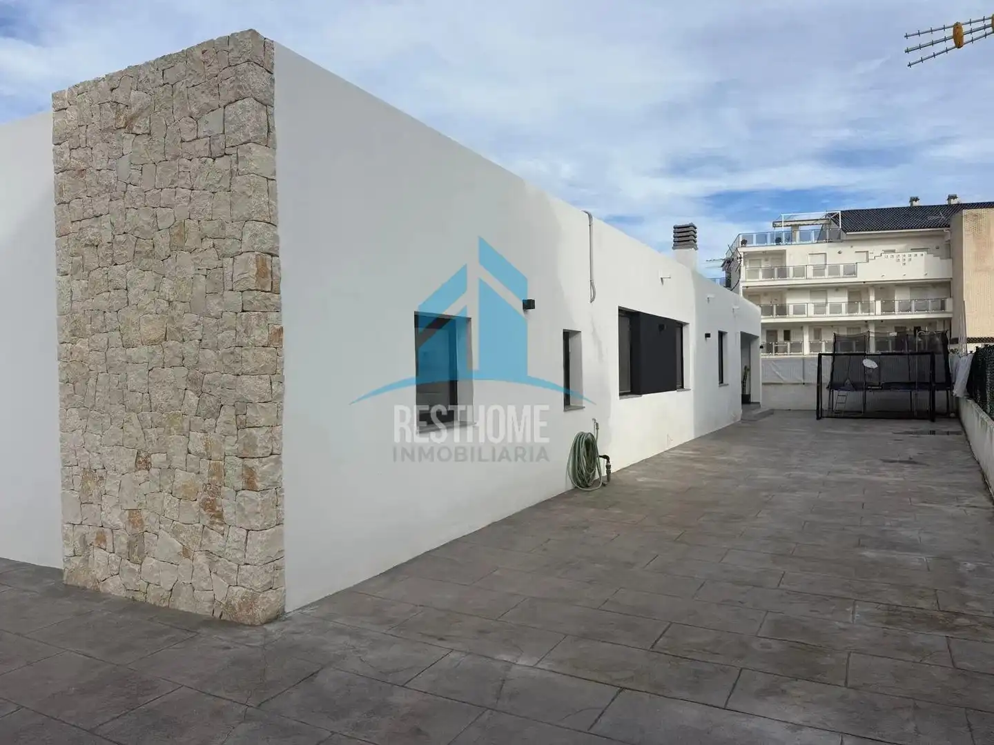 Exterior view of Houses for sale in Oliva  with Air Conditioner, Heating and Private garden