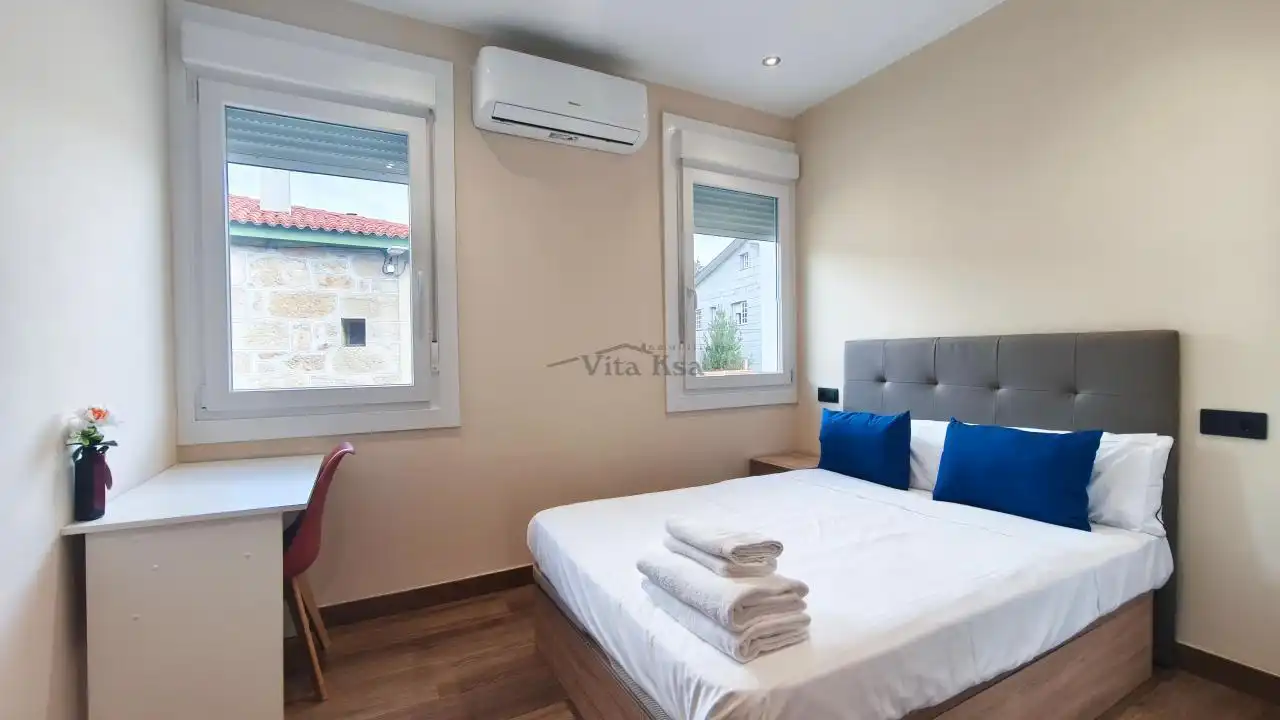 Habitación de Piso de alquiler en Ourense Capital  con Calefacción, Amueblado y Balcón