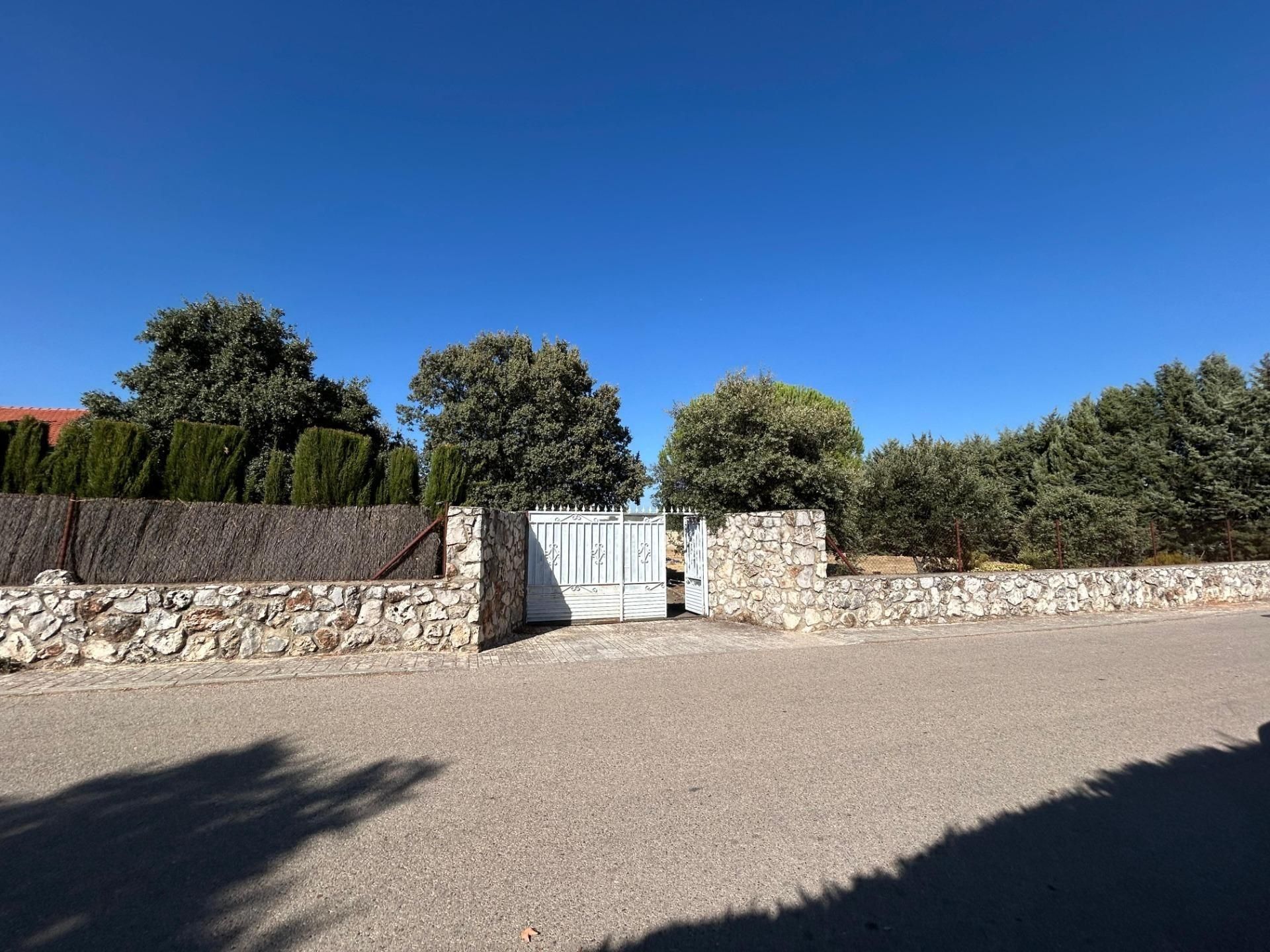 Casa o xalet en venda en Pioz amb Jardí privat