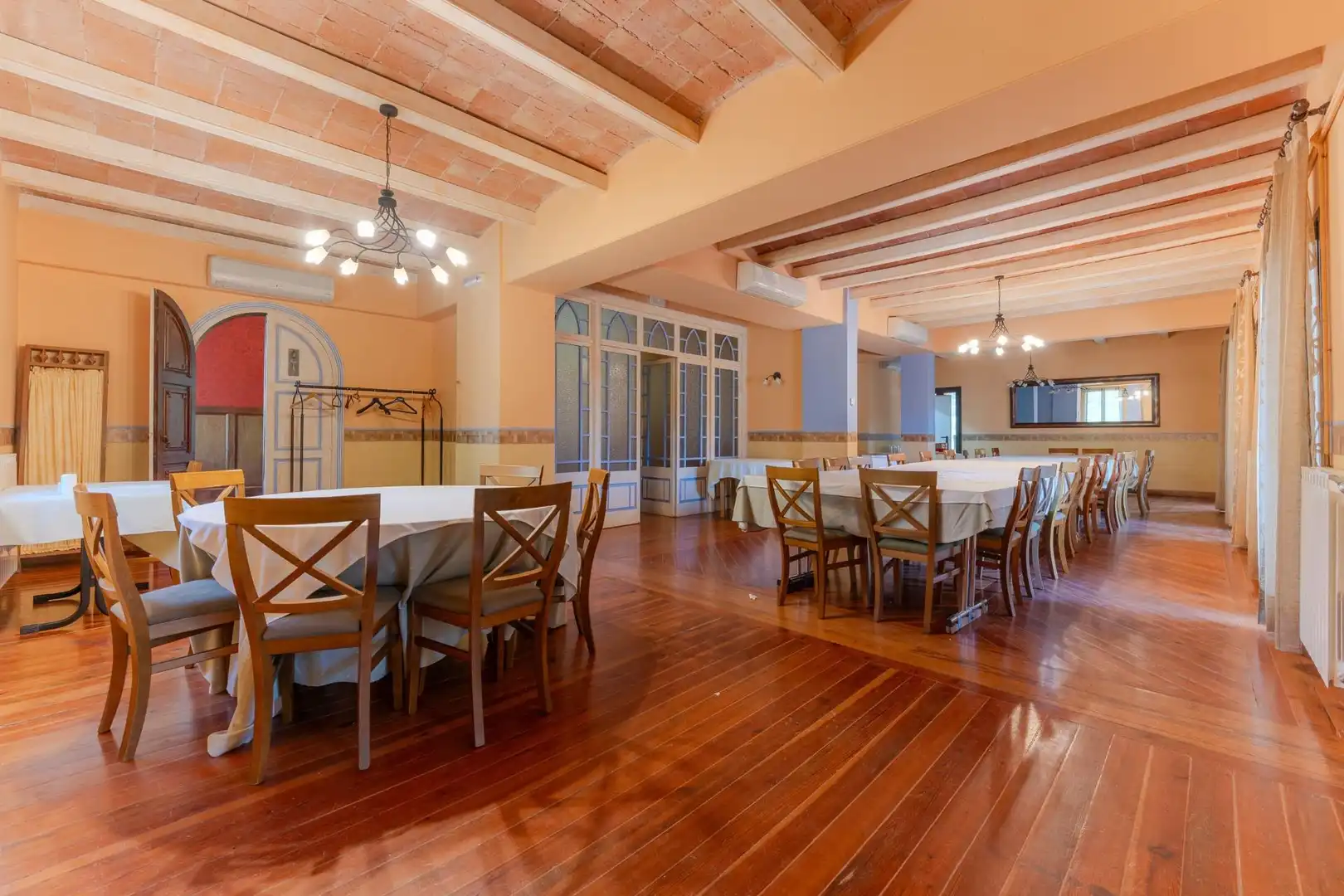 Comedor de Finca rústica en venta en Ripoll, Girona