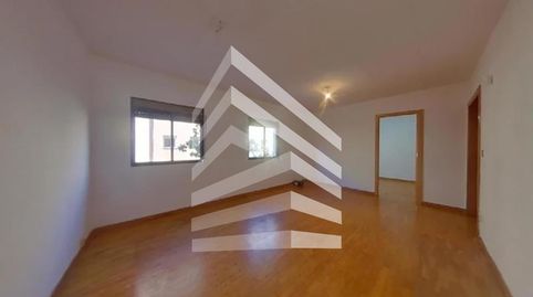 Foto 2 de Pis en venda a Carrer del Cadí, El Turó de la Peira, Barcelona Capital