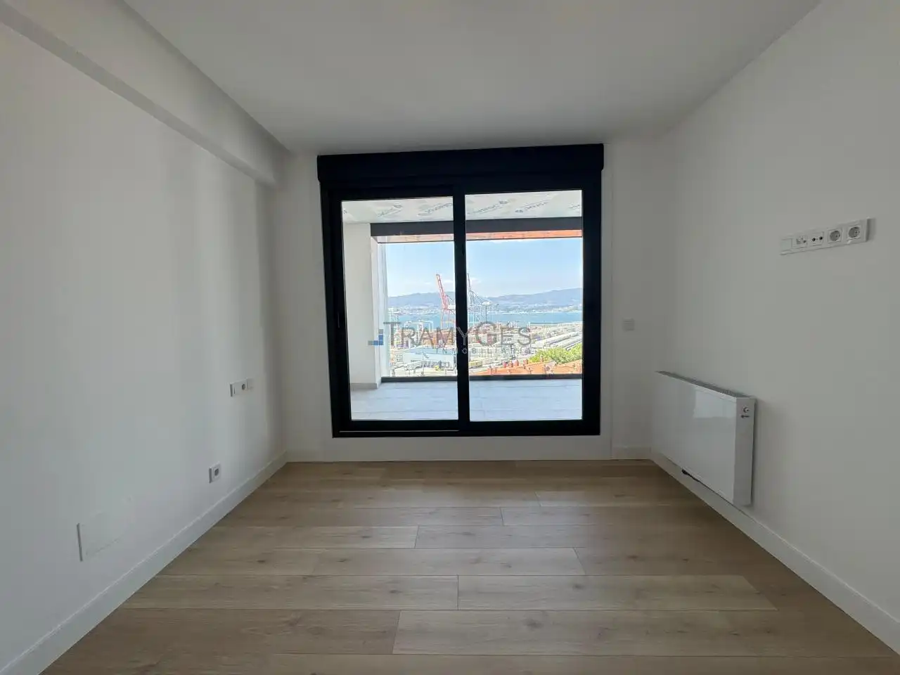 Bedroom of Flat for sale in Vigo   with Heating, Terrace and Storage room