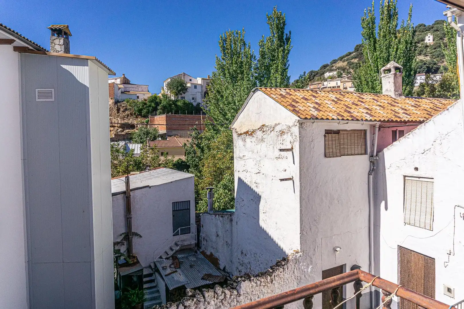 Vista exterior de Casa o chalet en venta en Frailes con Aire acondicionado, Amueblado y Balcón