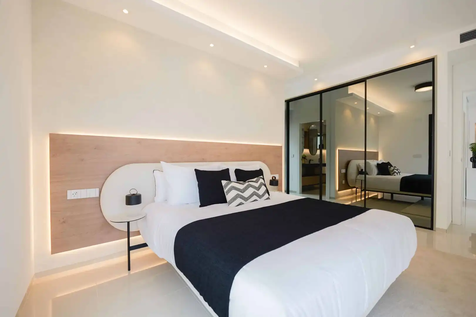 Bedroom of Houses for sale in Rojales  with Air Conditioner and Balcony