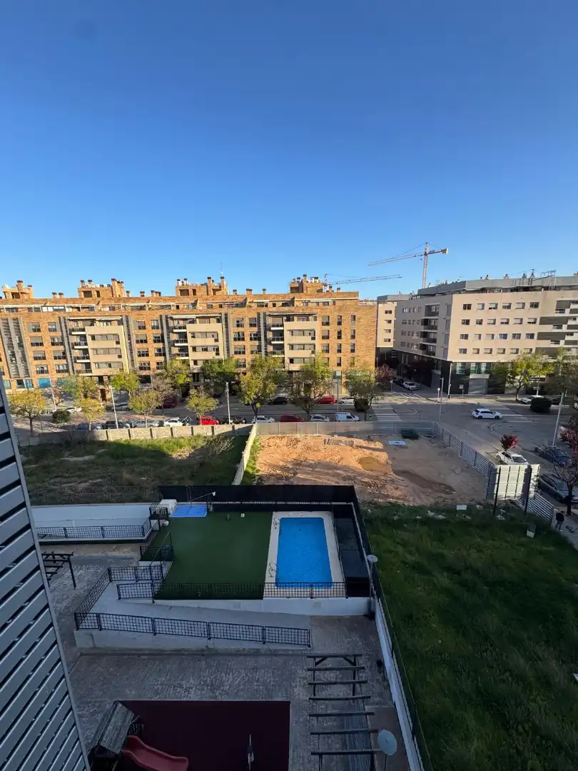 Vista exterior de Piso en venta en Torrent con Aire acondicionado, Parquet y Trastero