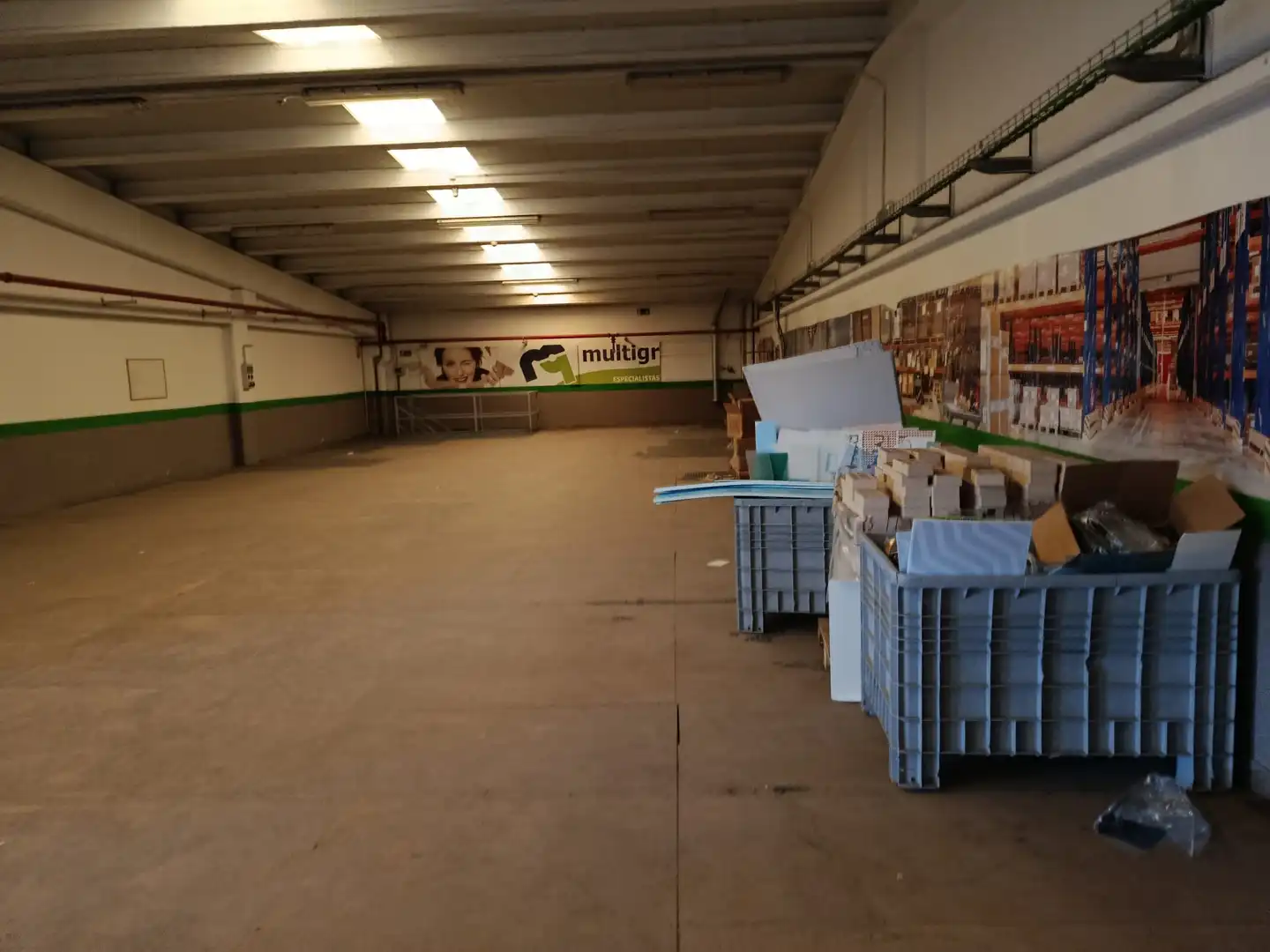 Nau industrial de lloguer en El Vendrell