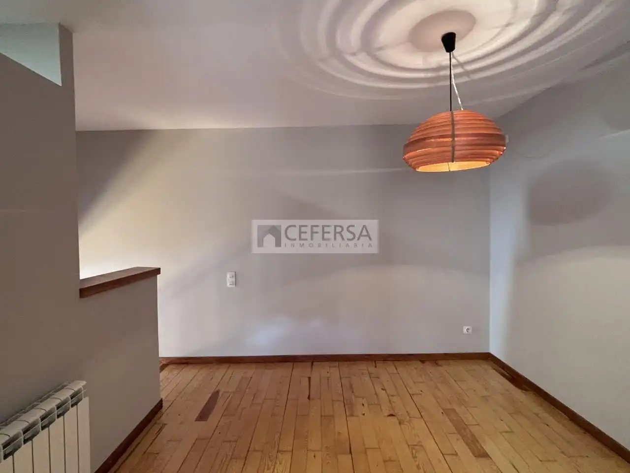 Haus oder Chalet zur Miete in Alp mit Heizung, Privatgarten und Parkett